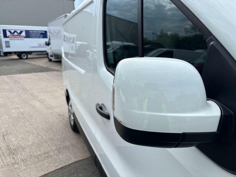 Renault Trafic Extra Sport White #85