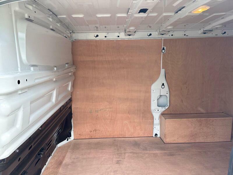 Renault Trafic Extra Sport White #47