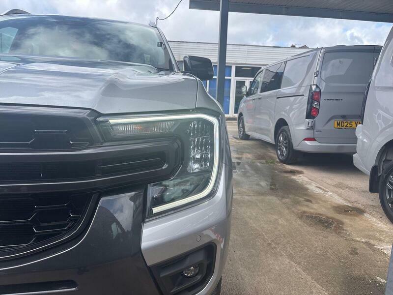 Ford Ranger 3.0 Td V6 Ecoblue Wildtrak Pickup Double Cab D Grey #100