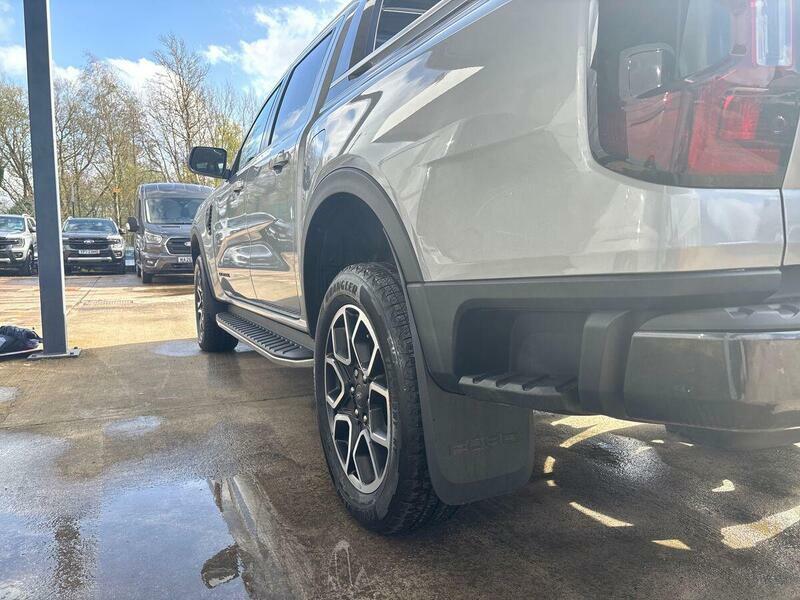 Ford Ranger 3.0 Td V6 Ecoblue Wildtrak Pickup Double Cab D Grey #281