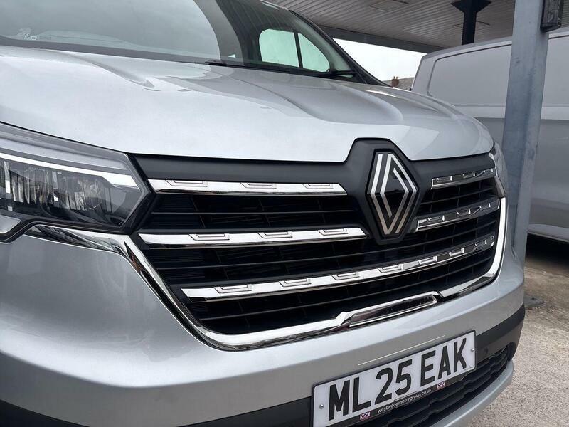 Renault Trafic 2.0 Dci Blue 30 Extra Panel Van White #36