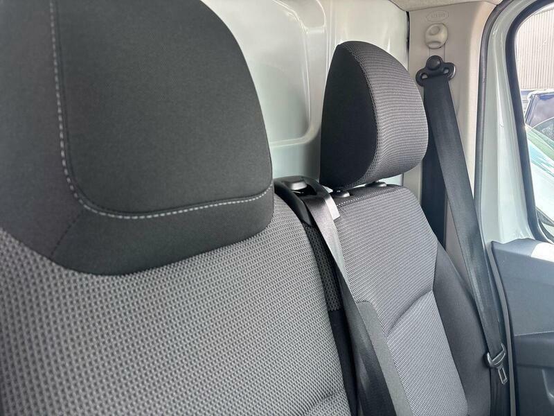 Renault Trafic 2.0 Dci Blue 30 Extra Sport Crew Van Double Cab 6D Grey #126