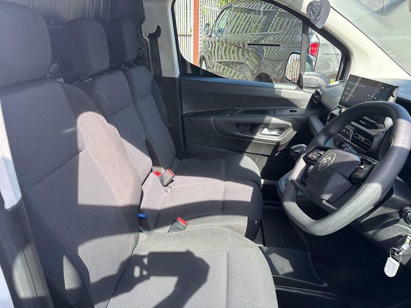 Citroen Berlingo Enterprise White #44