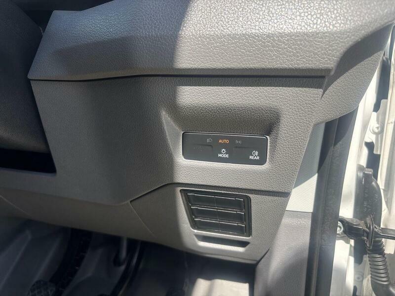 Volkswagen Crafter Cr35 Commerce Mwb 140Ps Digital Cockpitapp Conne Silver #40