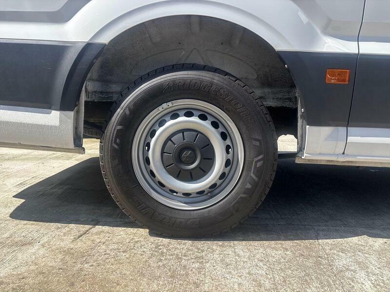 Volkswagen Crafter Cr35 Commerce Mwb 140Ps Digital Cockpitapp Conne Silver #36