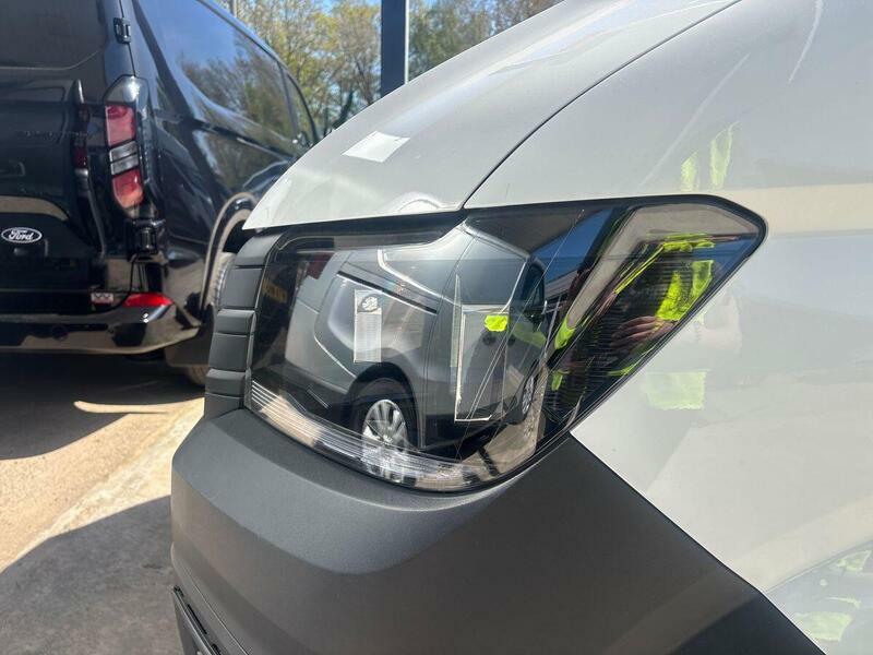 Volkswagen Crafter Cr35 Commerce Mwb 140Ps Digital Cockpitapp Conne Silver #27