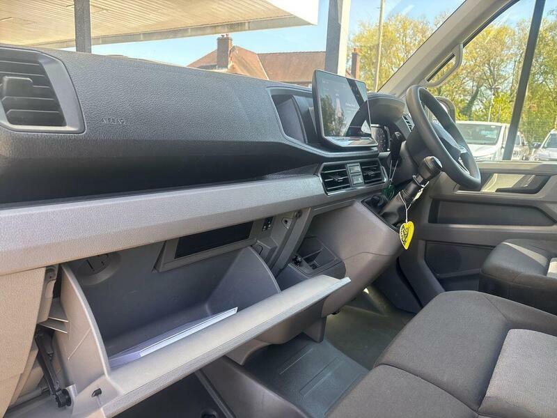 Volkswagen Crafter Cr35 Commerce Mwb 140Ps Digital Cockpitapp Conne Silver #19