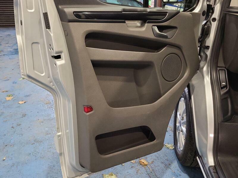 Ford Transit Custom Tsit 350 L3 H2 Trend Van 130Ps Fwd White #42