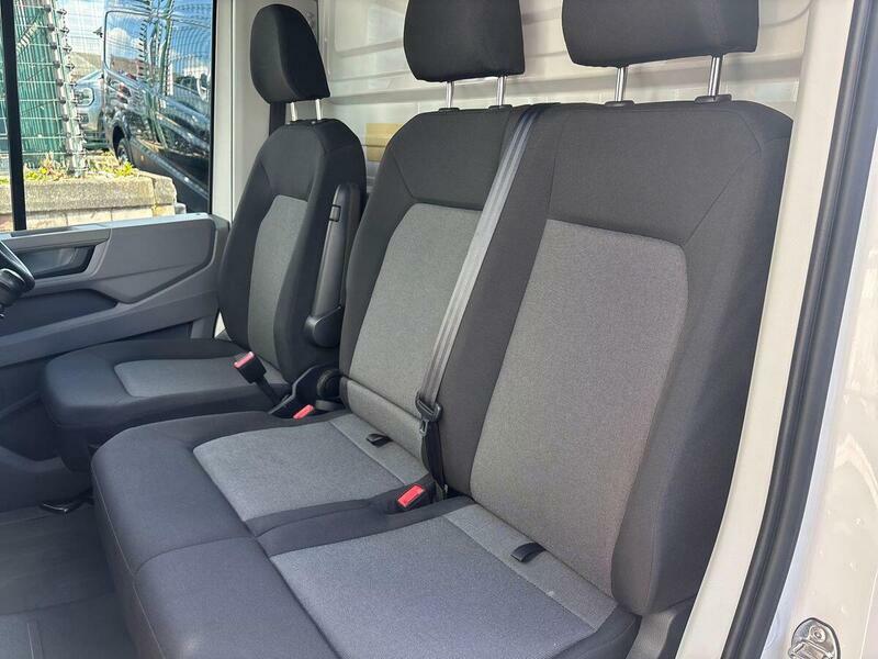 Volkswagen Crafter Cr35 Panel Van Commerce Plus Mwb 140 Ps 2.0 Tdi 6S White #65