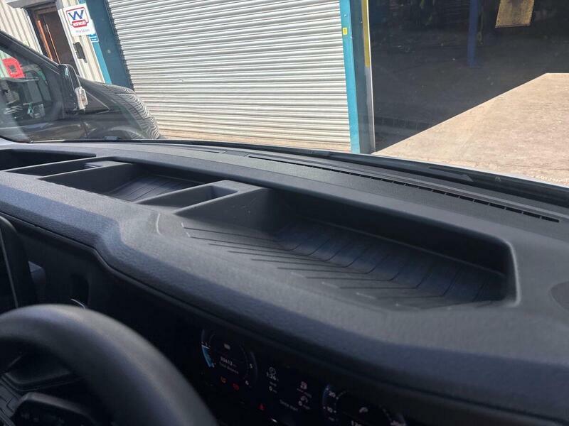 Volkswagen Crafter Cr35 Panel Van Commerce Plus Mwb 140 Ps 2.0 Tdi 6S White #22