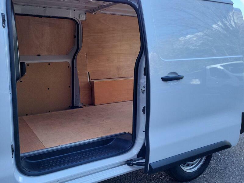 Citroen Dispatch 2.0 Bluehdi Enterprise XL Crew Van Double Cab 6Dr White #117