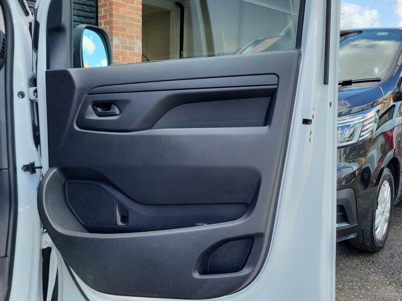 Citroen Dispatch 2.0 Bluehdi Enterprise XL Crew Van Double Cab 6Dr White #31