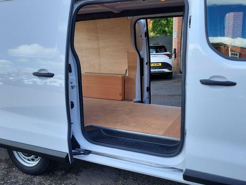 Citroen Dispatch 2.0 Bluehdi Enterprise XL Crew Van Double Cab 6Dr White #120