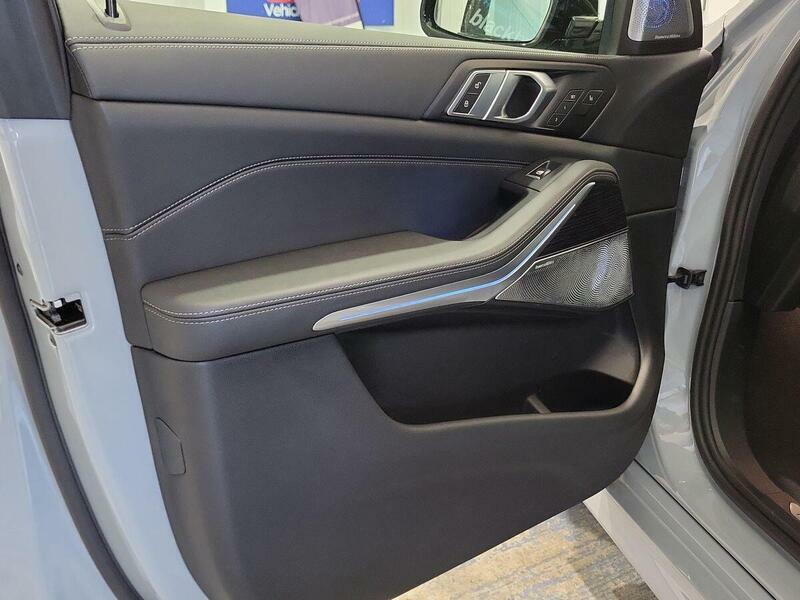 BMW X5 Xdrive50e M Sport Black #31