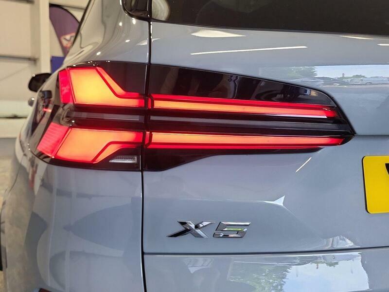 BMW X5 Xdrive50e M Sport Black #27
