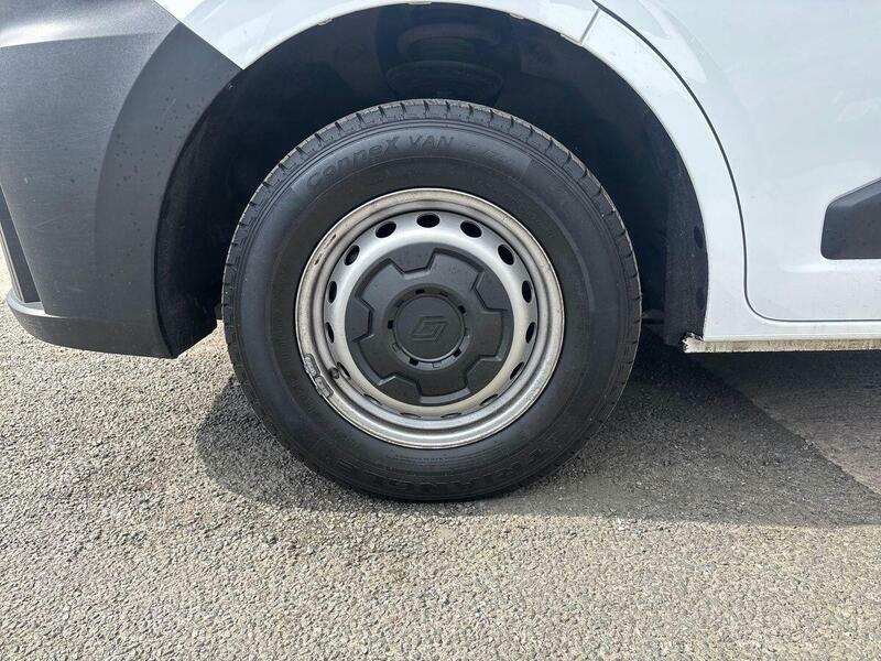 Renault Master Advance White #167