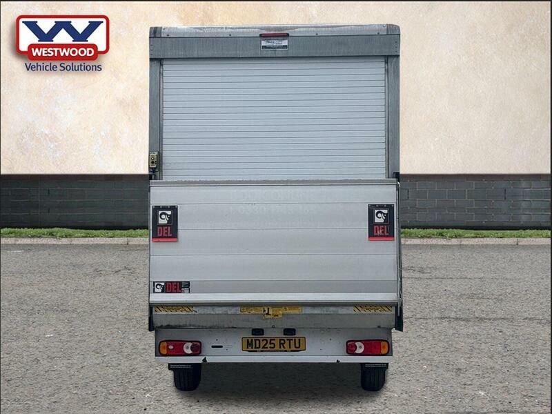 Renault Master Advance White #134