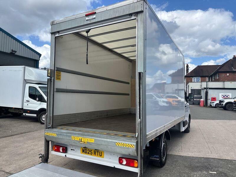 Renault Master Advance White #19