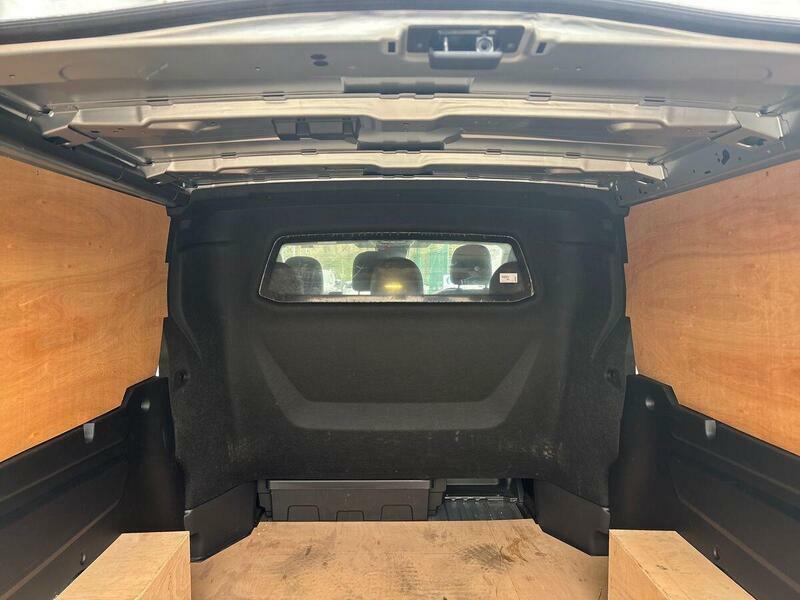 Renault Trafic Ll30 Blue Dci 150 Extra Sport Safety Crew Van White #34