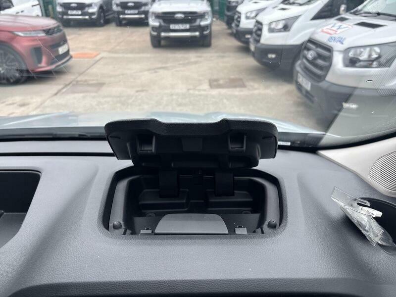 Renault Trafic Ll30 Blue Dci 150 Extra Sport Safety Crew Van White #39