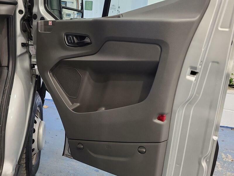 Ford Transit Custom Custom 300 Limited L2 Lwb Fwd 2.0 Ecoblue 136Ps Lo  #35