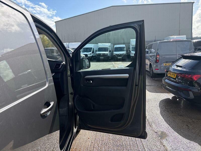 Fiat Scudo 2L Business 6Dr Grey #19