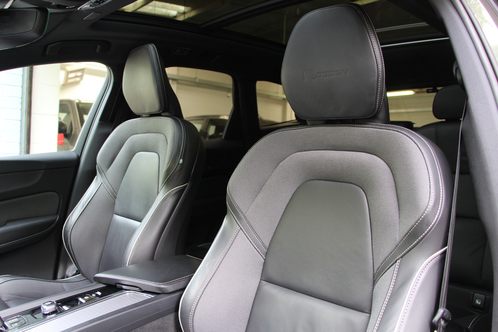 Volvo XC60 B5 Mhev R-design Pro Suv Awd 250 Outstanding Ex Grey #5