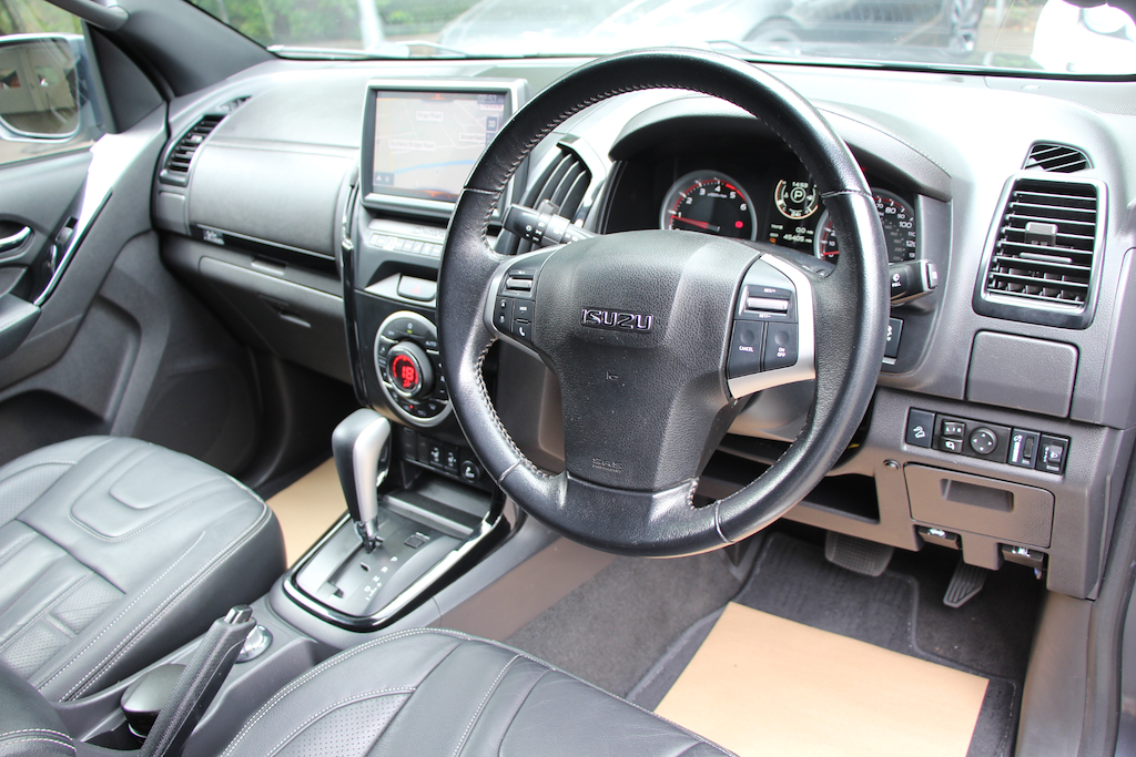 Isuzu D-Max 1.9 Yukon Double Cab 4X4 Grey #33