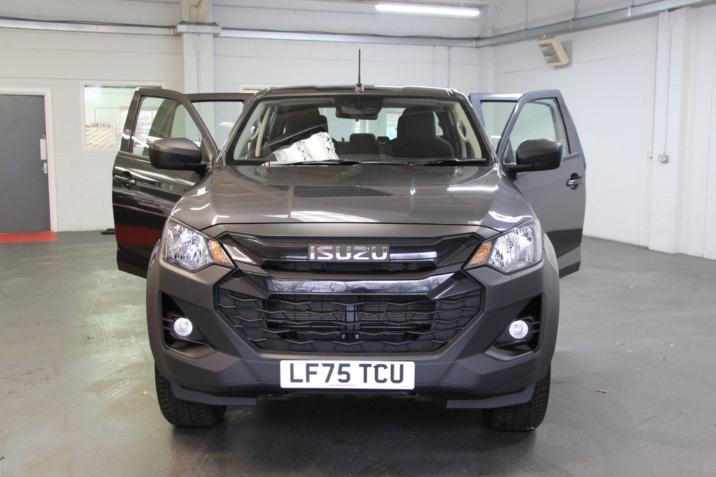 Isuzu D-Max Td Utility Dl Double Cab 4Wd 164 Any Vehicle In  #3