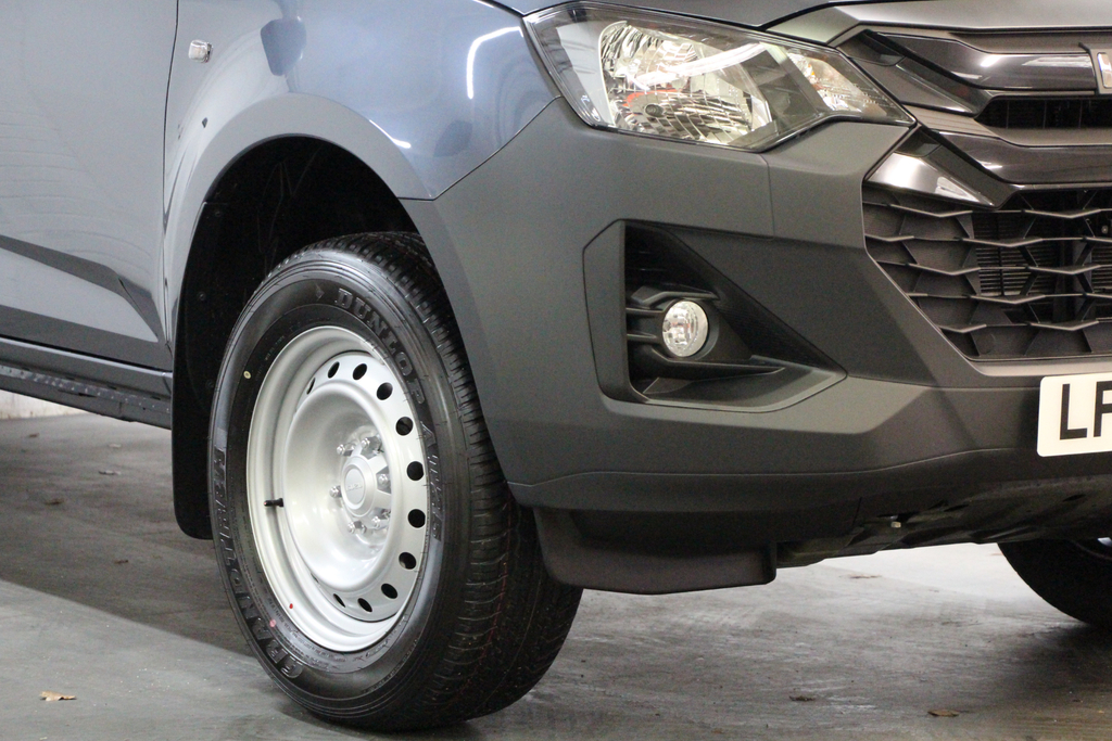Isuzu D-Max Td Utility Dl Double Cab 4Wd 164 Any Vehicle In  #6