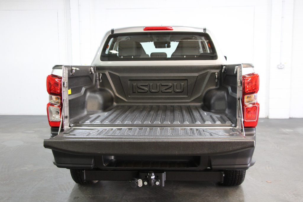 Isuzu D-Max Td Utility Dl Double Cab 4Wd 164 Any Vehicle In  #2