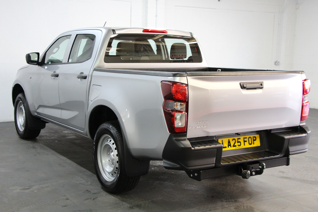 Isuzu D-Max Td Utility Dl Double Cab 4Wd 164 Any Vehicle In  #3