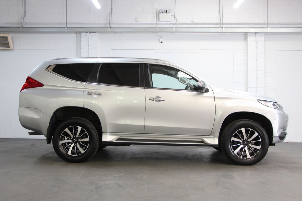 Mitsubishi Shogun 2.4D 4 Suv Double Cab 4Wd Lwb 181 Fsh, Fina  #3