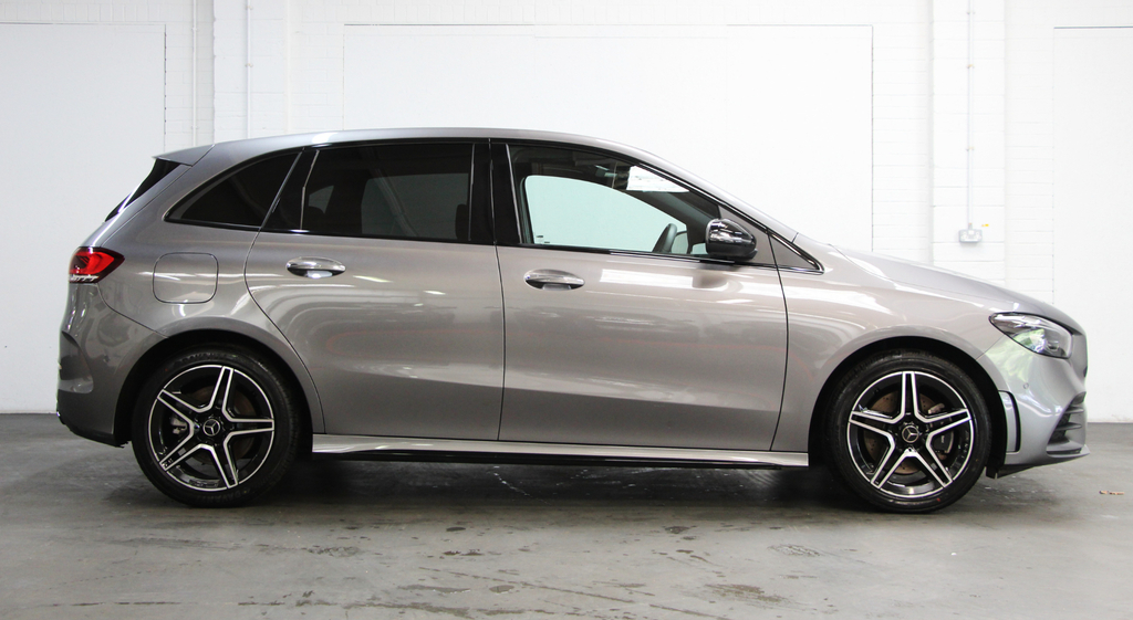 Mercedes-Benz B Class B200 Amg Line Executive  #4