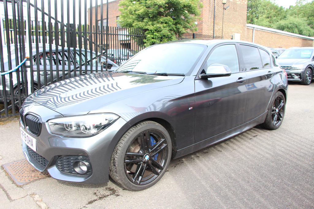 BMW 1 Series 118I M Sport Shadow Edition 136 Finance Fro RF19OHA Grey #3