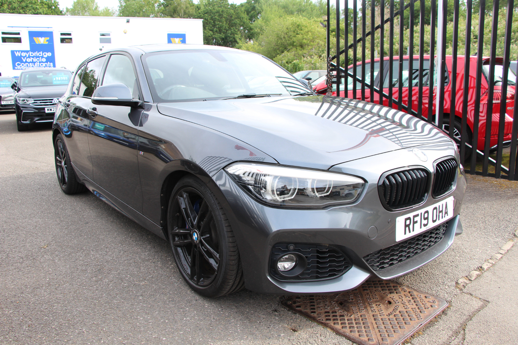 BMW 1 Series 118I M Sport Shadow Edition 136 Finance Fro RF19OHA Grey #2