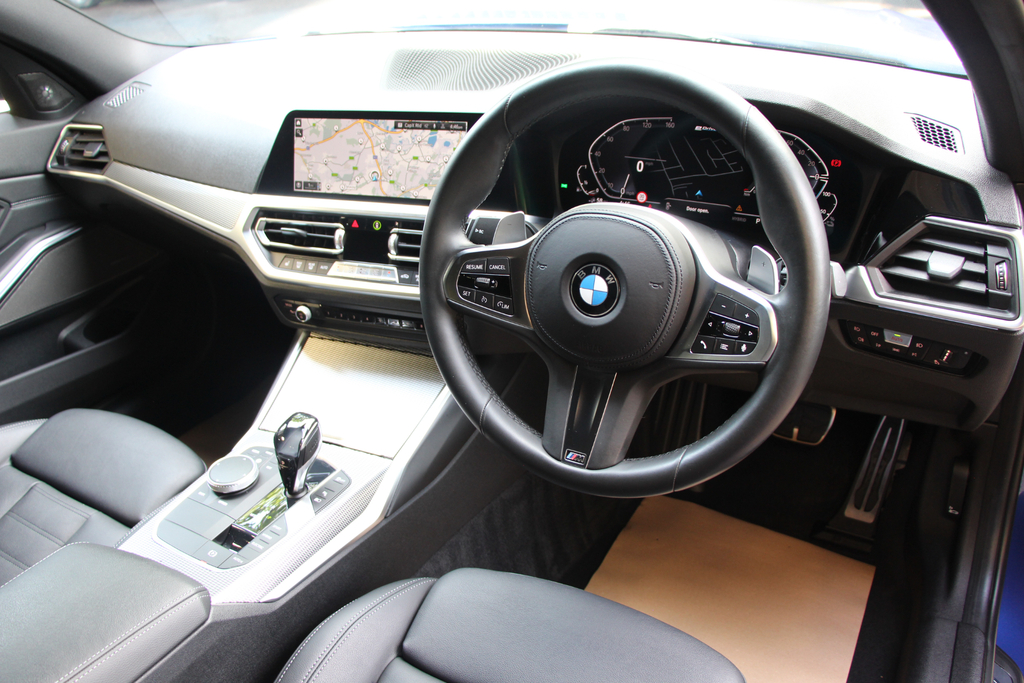 BMW 3 Series 330E Se Pro Step Black #18