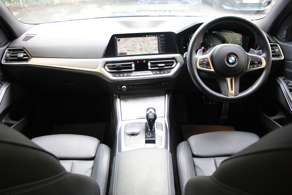 BMW 3 Series 330E Se Pro Step Black #17
