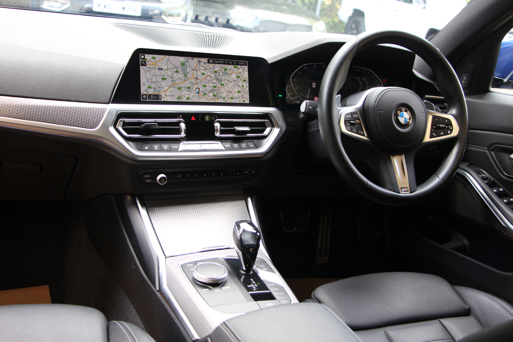 BMW 3 Series 330E Se Pro Step Black #19