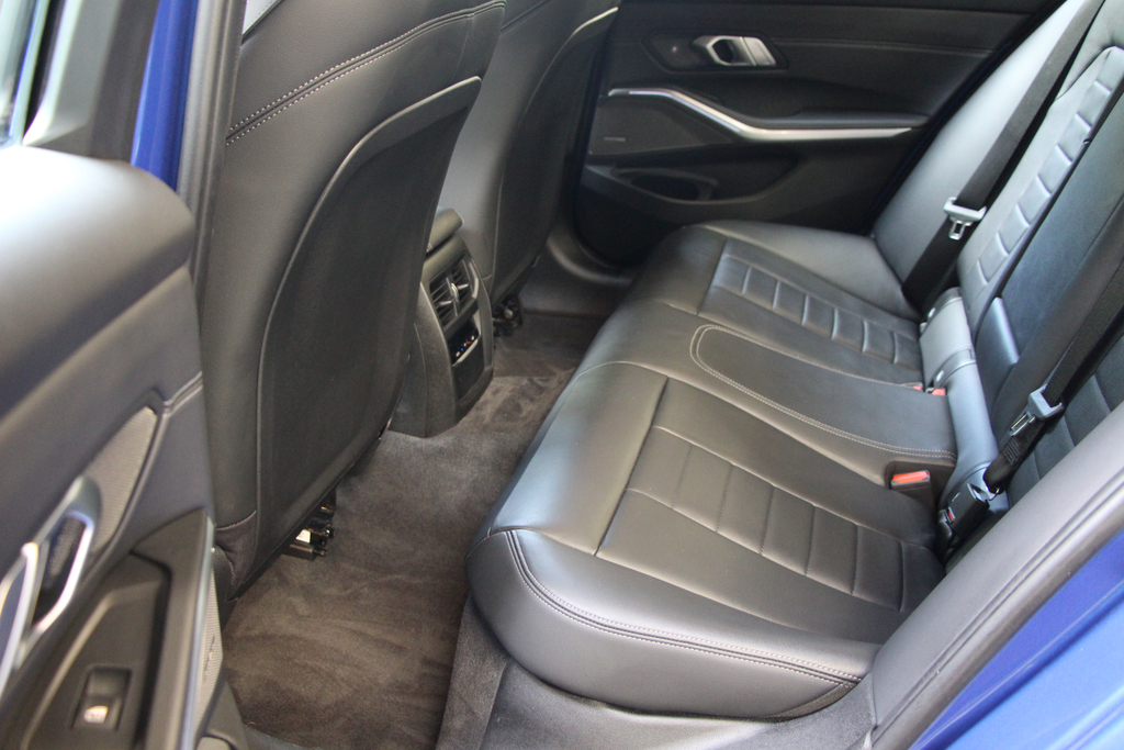 BMW 3 Series 330E Se Pro Step Black #37