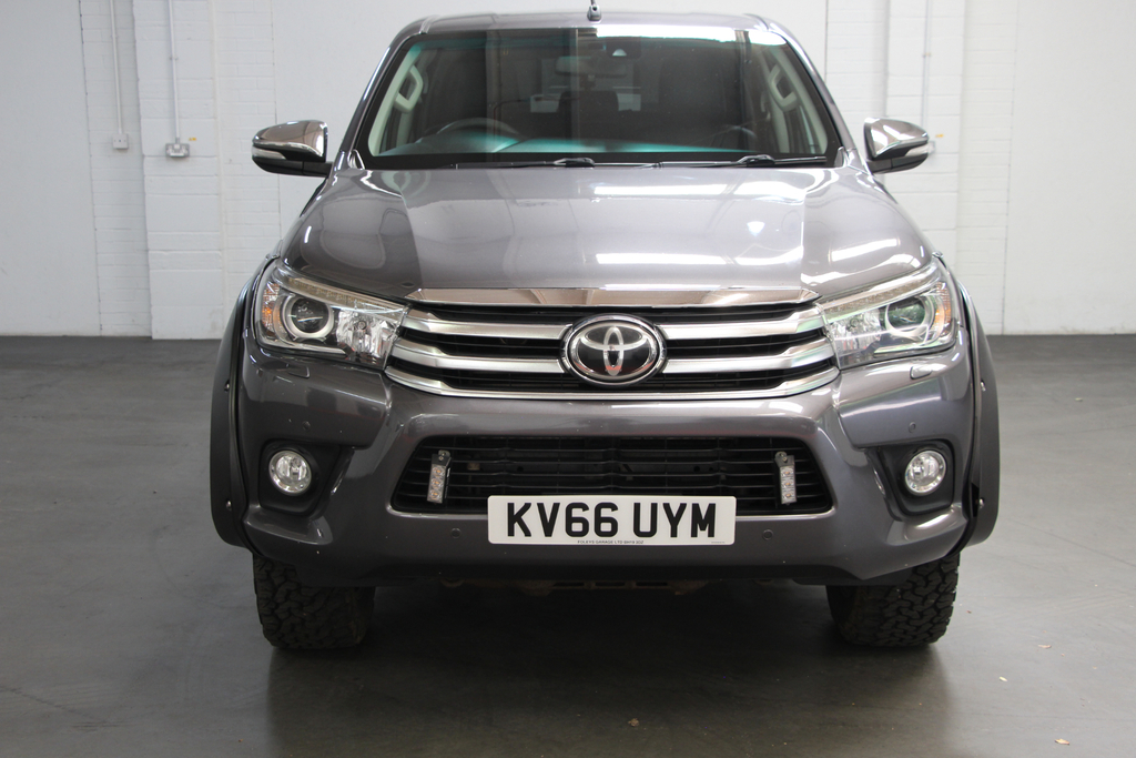 Toyota HILUX Active 4X4 D-4d Dcb White #7