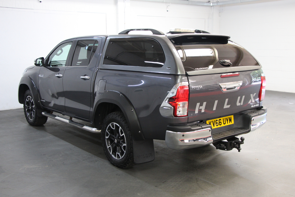 Toyota HILUX Active 4X4 D-4d Dcb White #10