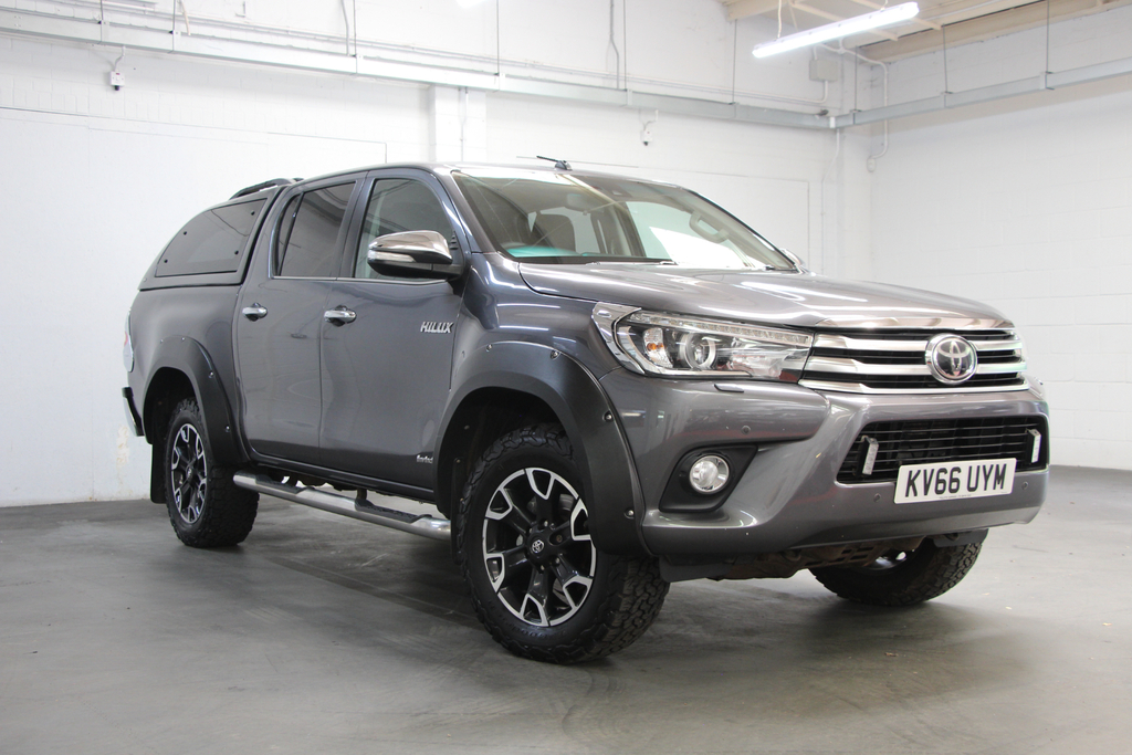 Toyota HILUX 2.4 D-4d Invincible X Pickup Double Cab #5