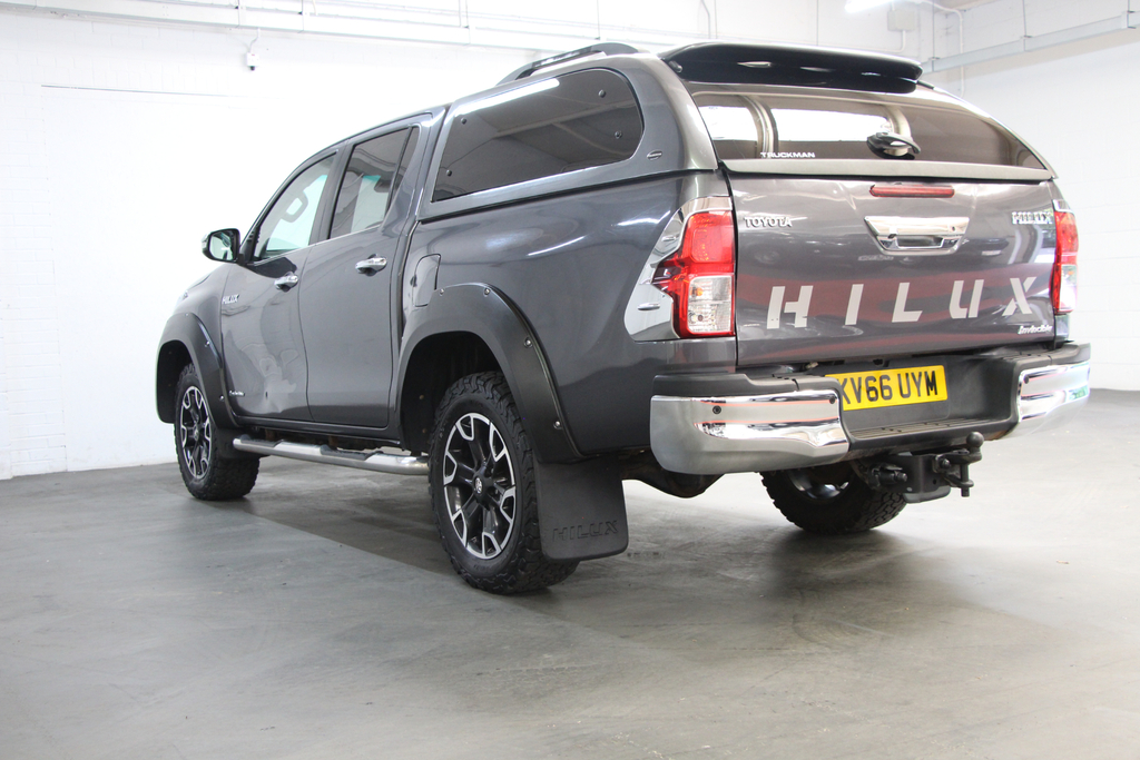 Toyota HILUX Active 4X4 D-4d Dcb White #11