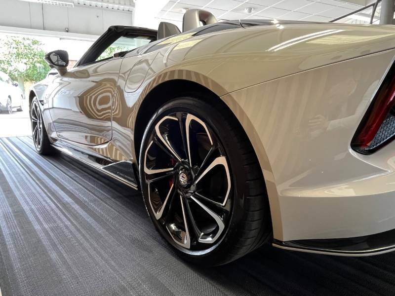 MG Cyberster 375Kw Gt Dual Motor 77 Kwh - 2024 24 White #6