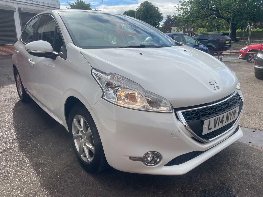 Peugeot 208 Active White #2
