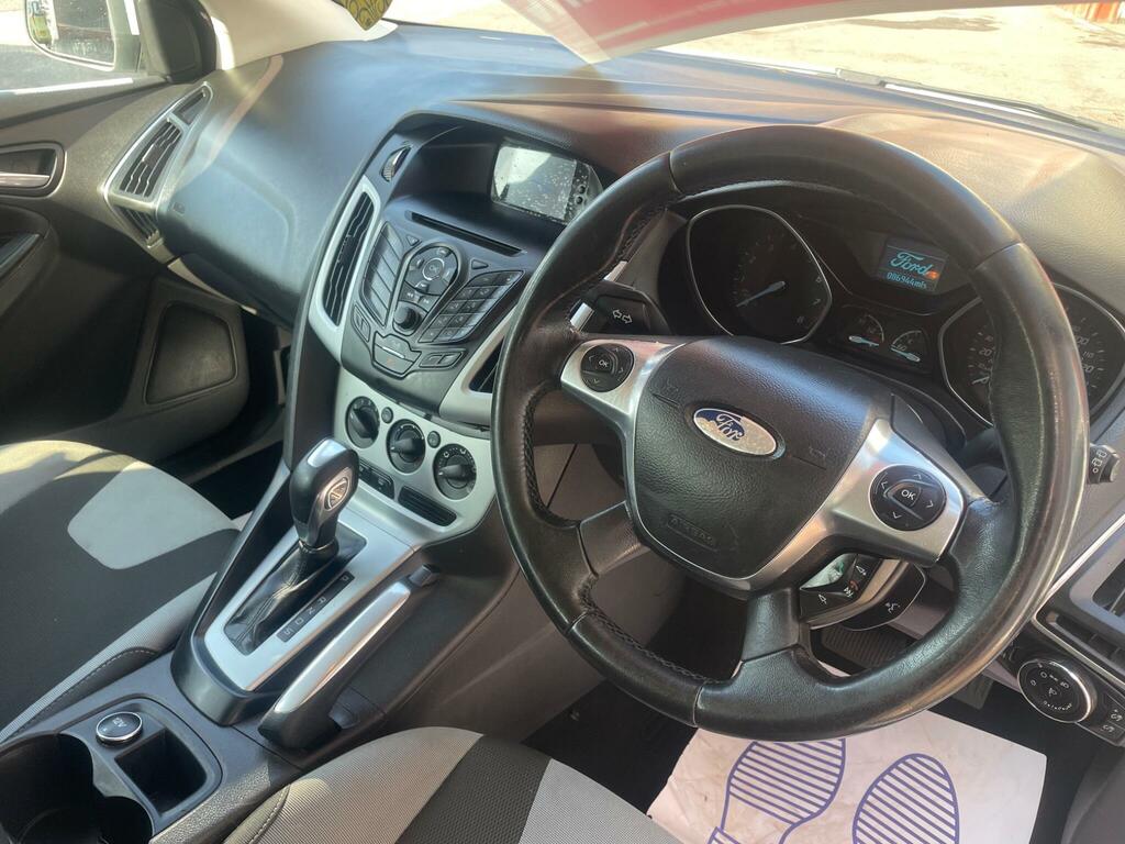 Ford Focus Zetec White #3