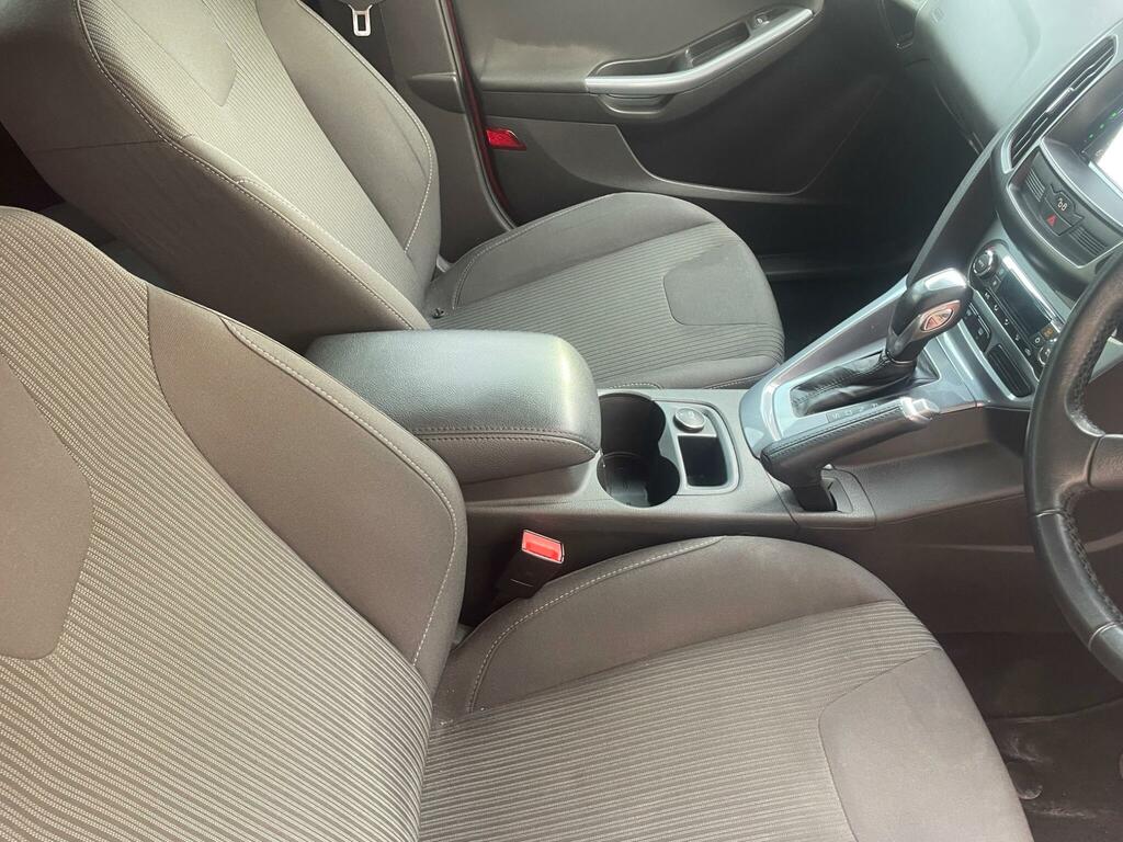 Ford Focus Titanium Navigator Red #4