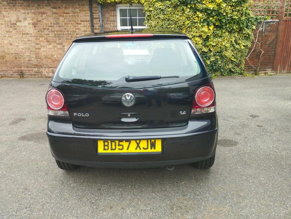 Volkswagen Polo S Black #6