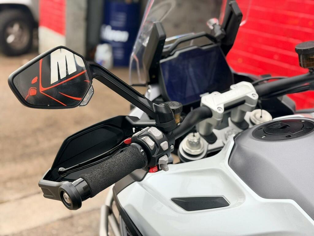 Triumph  Street Triple Rs 19My Silver #12